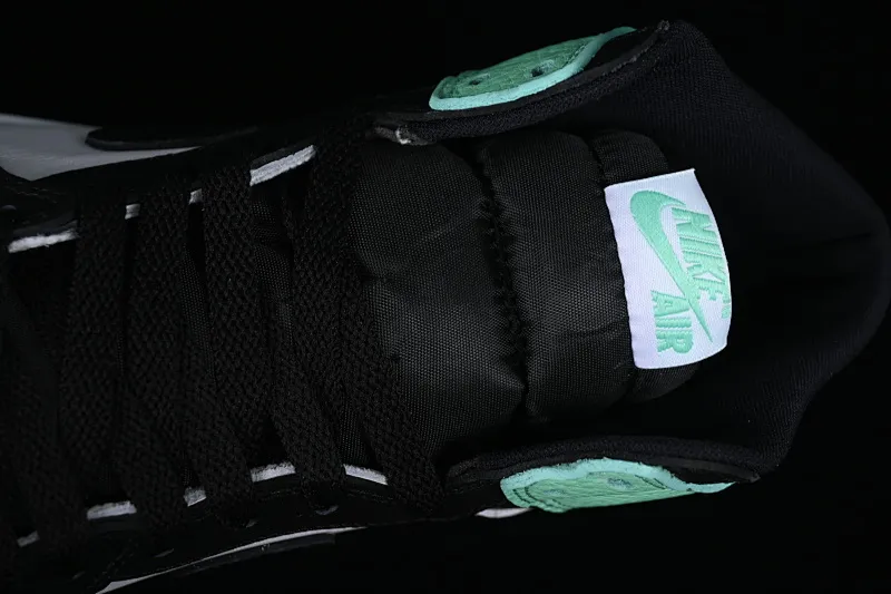 All categories Air Jordan Jordan series basketball shoes Air Jordan 1 High Air Jordan 1 Retro High "Green Glow" AJ1 Joe 1 mint green high-top basketball shoes DZ5485-130